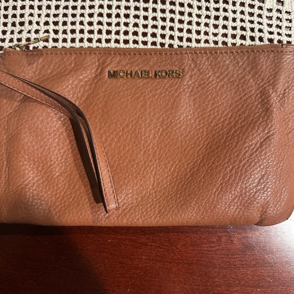Michael Kors Tan Leather Wristlet - Picture 7 of 11